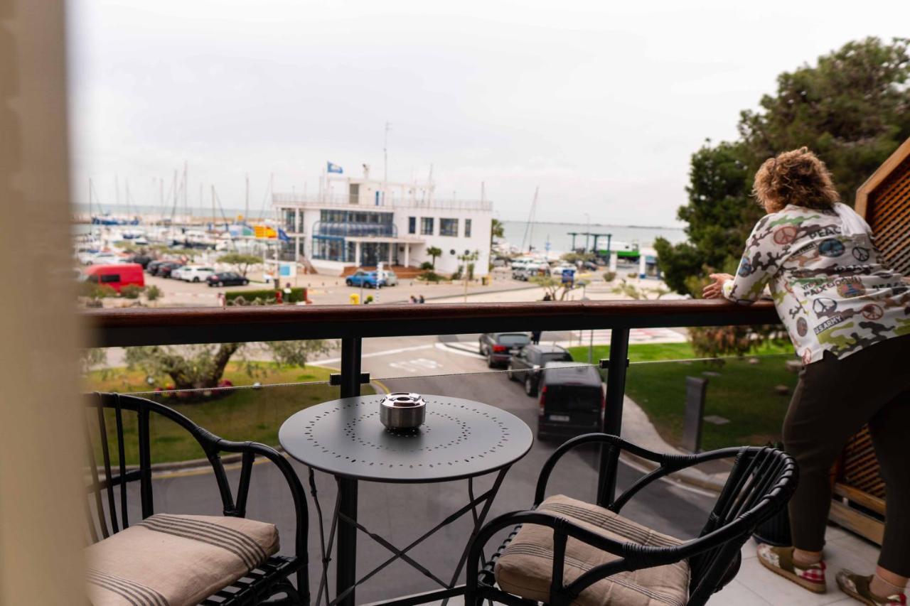 Nautic Apartment -Free Wifi Л'Ампола Екстериор снимка