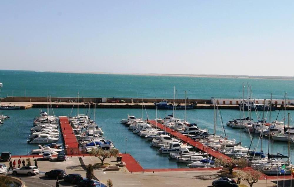 Nautic Apartment -Free Wifi Л'Ампола Екстериор снимка